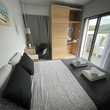 Ensuite Bedroom With Private Entrance Area Homestay