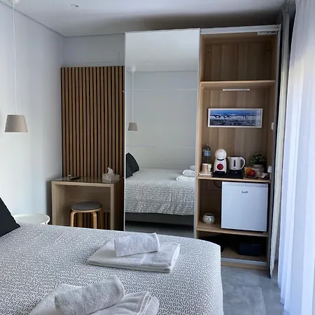 Ensuite Bedroom With Private Entrance Area Homestay